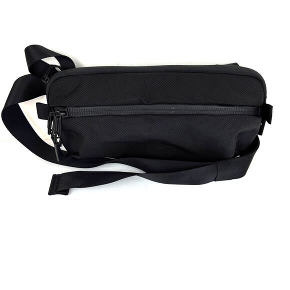 AER Day Sling 2 Bag Black Belt Waist- CORDURA Ballistic Fabric- 12" x 6" travel - Picture 1 of 14